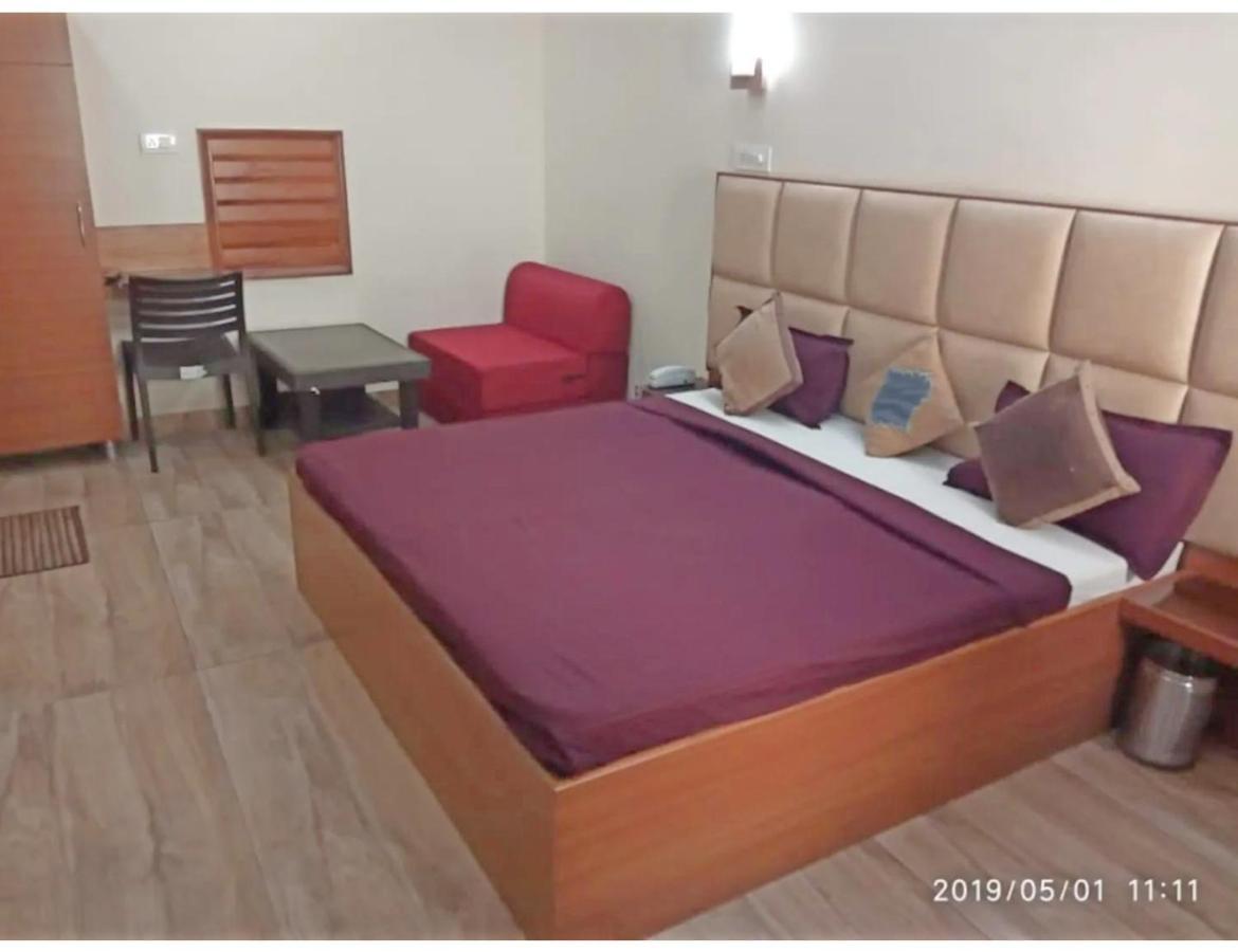 Hotel Basera Guest House, Saharanpur Exterior foto
