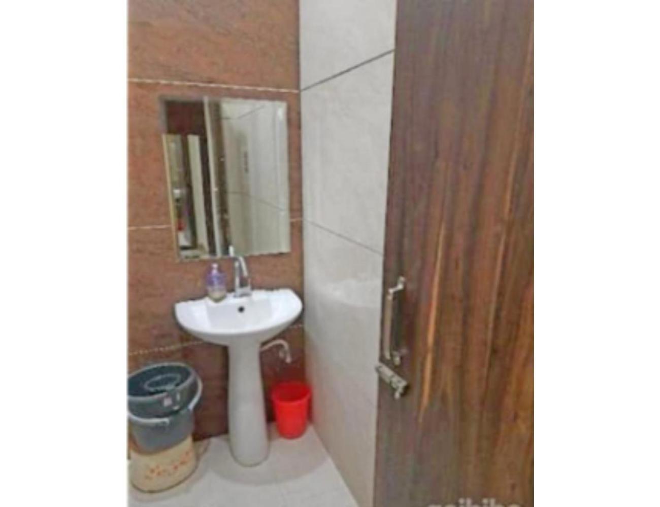 Hotel Basera Guest House, Saharanpur Exterior foto